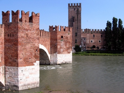 Foto Verona: Ponte Scaligero e Castelvecchio