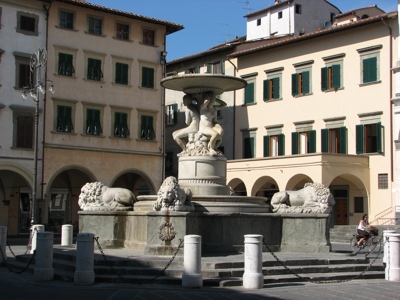 Foto Empoli: Fontana del Pampaloni